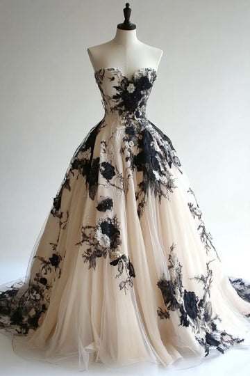 Niulatu Champagne A-line Sweetheart Neckline Tulle Applique Wedding Dress, Vintage Long Evening Gown HZ1026